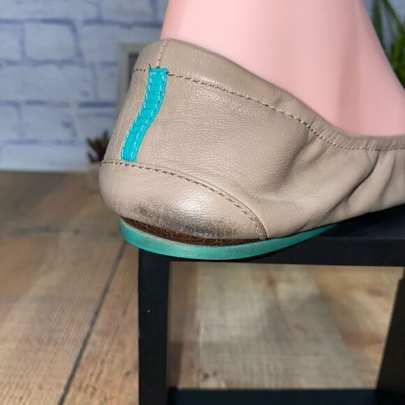 Tieks by Gavrieli Beige Ballet Flats Size 8 Foldabale Leather - Picture 10 of 10